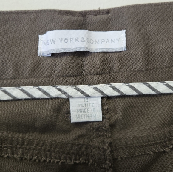 New York & Company Straight Leg Pants Brown 16 Petite - Picture 3 of 5